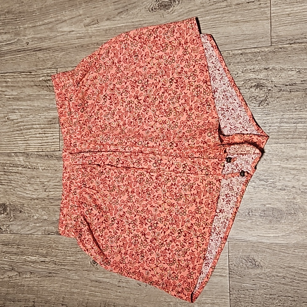 Arnhem High Waist Shorts